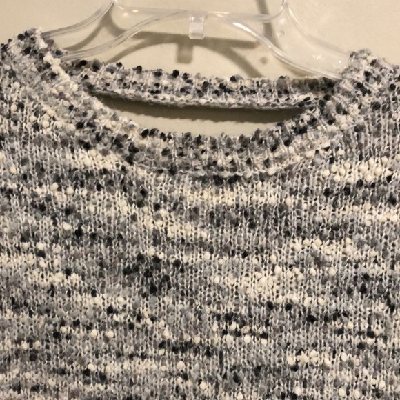 Xhilaration Sweater Pullover Long Sleeve Hi Low XS - Picture 4 of 7